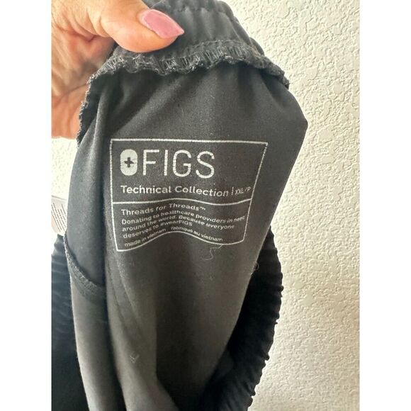 FIGS Zamora Jogger Scrub Pants - Picture 3 of 6